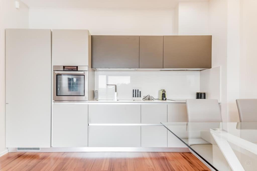 Luxury Apartment Front Of Cavalieri Hilton Hotel Рим Экстерьер фото